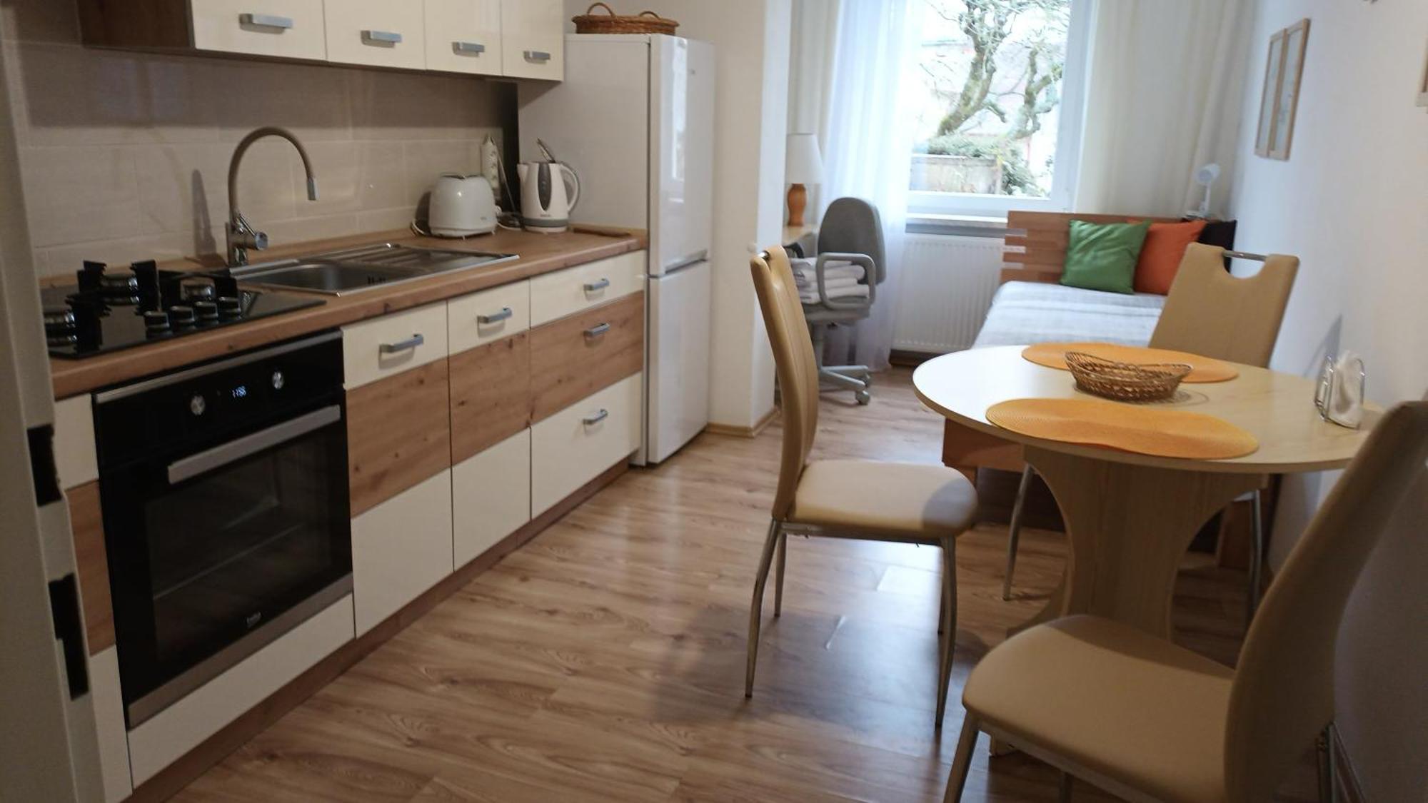 Apartman Alena การ์โลวีวารี ภายนอก รูปภาพ